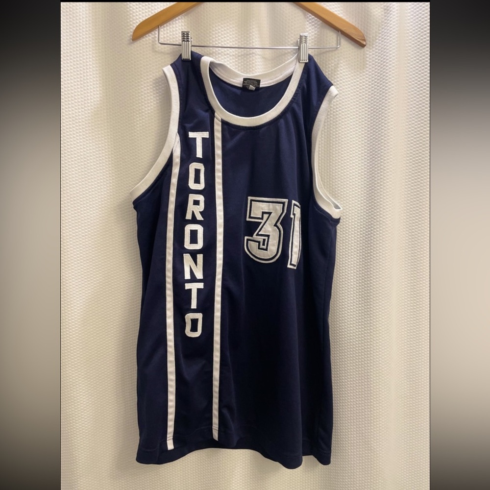 Very rare , Toronto vintage basketball jersey